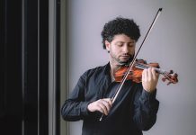 Ariel Sanches ministra masterclass de violino no Clac